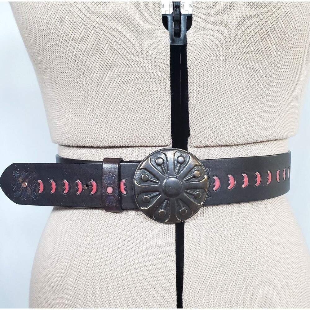 Gap Women’s Brown Leather Belt Size Large Pink Concho Medallion Western Boho
